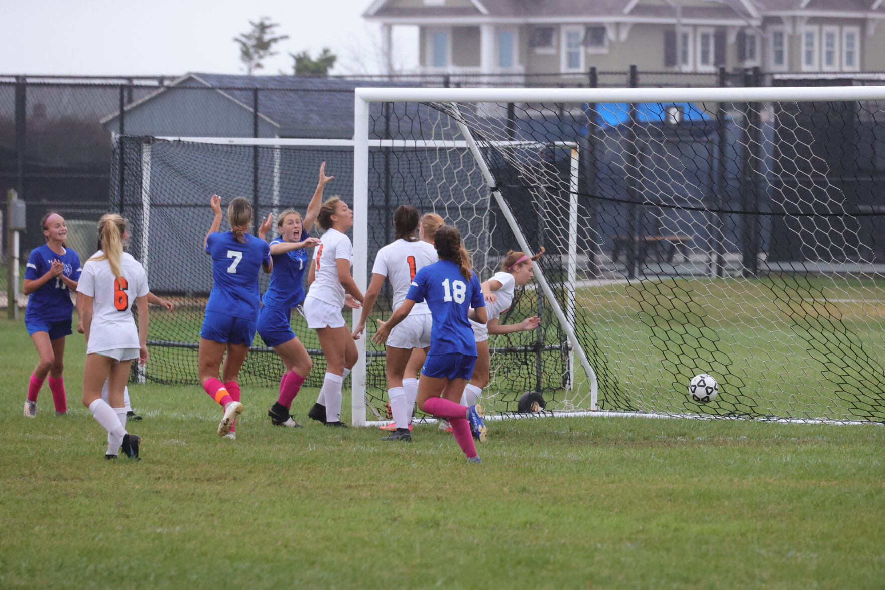 Middle vs Wildwood Catholic soccer game